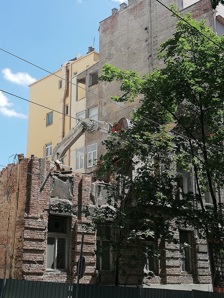 Rušenje vile u Resavskoj 25