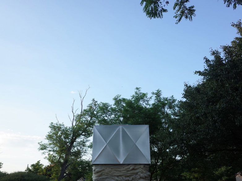 Fotografije: Simon Platter, Balazs Glodi i Tamas Bujnovszky