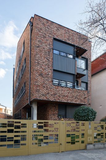 Zgrada u Varvarinskoj ulici u Beogradu; Foto: Relja Ivanić