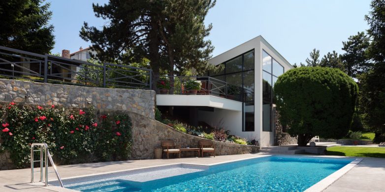 Iz sukoba starog i novog rodila se nova arhtitektura koja godi oku; Foto: Relja Ivanić