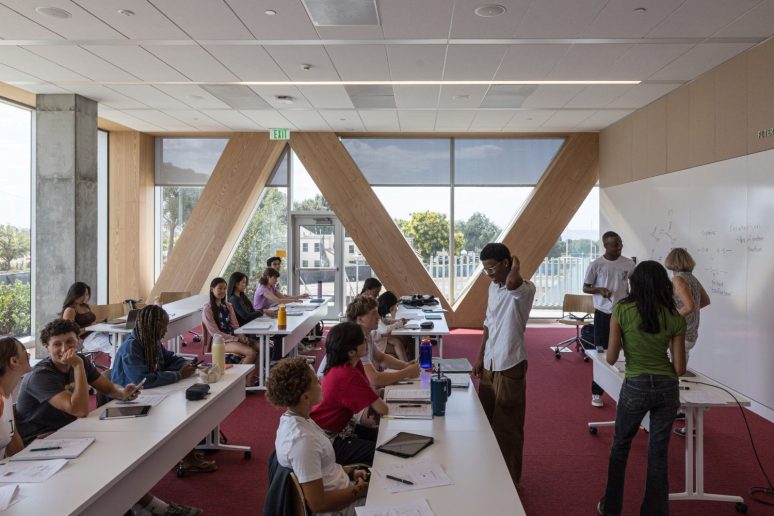 Foto: Laurian Ghinitolu