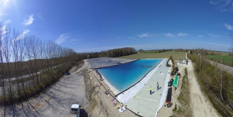 Nakon izolacije vrši se punjenje jezera vodom